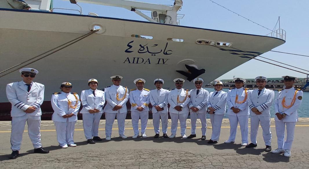 طلاب المدرسة الوطنية العليا البحرية ببوسماعيل